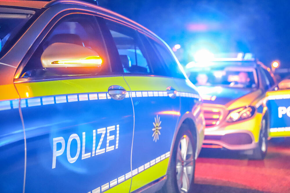 Wahnsinns-Tat in Hamburg - Jugendbande rammt Opfer Messer ins Gesicht!