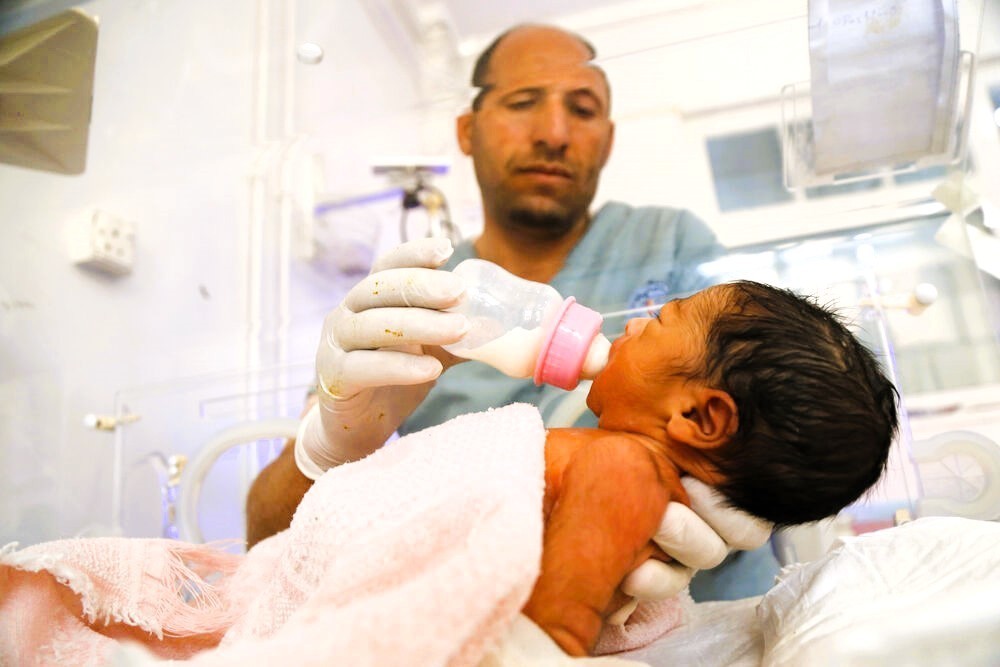 Eilmeldung - Krankenschwester soll 7 Babys getötet haben! Der Todes-Engel von de Baby-Station!